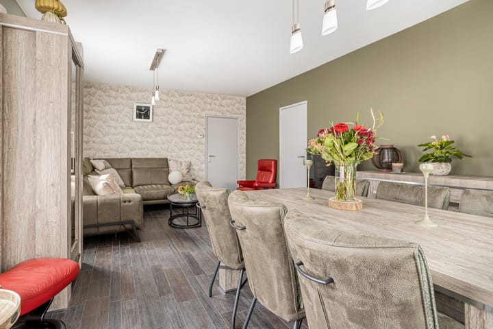 Photo 13 of Elzenstraat 4