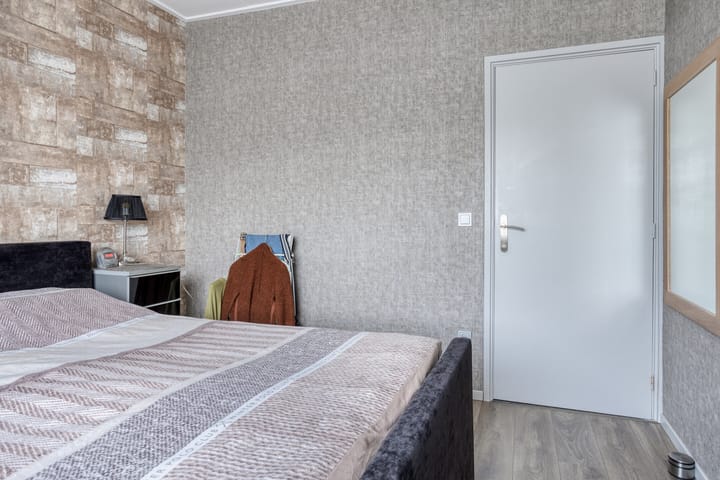 Photo 22 of Elzenstraat 4