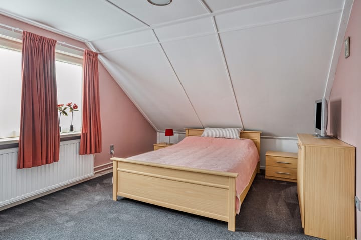 Photo 27 of Elzenstraat 4