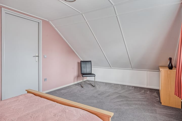 Photo 28 of Elzenstraat 4