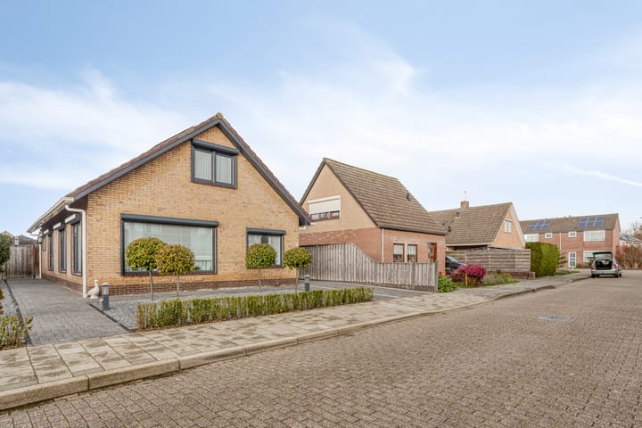 Photo 37 of Elzenstraat 4