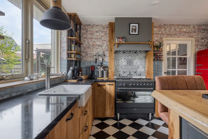 Photo 6 of Molstraat 3-A