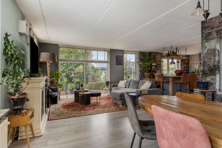 Photo 14 of Molstraat 3-A