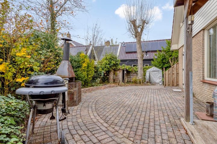 Photo 38 of Molstraat 3-A