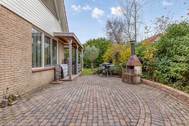 Photo 39 of Molstraat 3-A