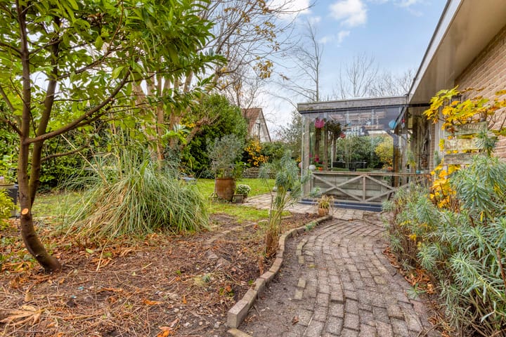 Photo 43 of Molstraat 3-A