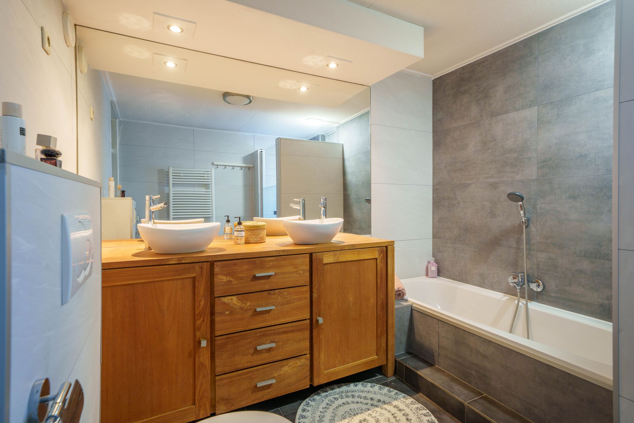 Foto 15 van Madernastraat 40