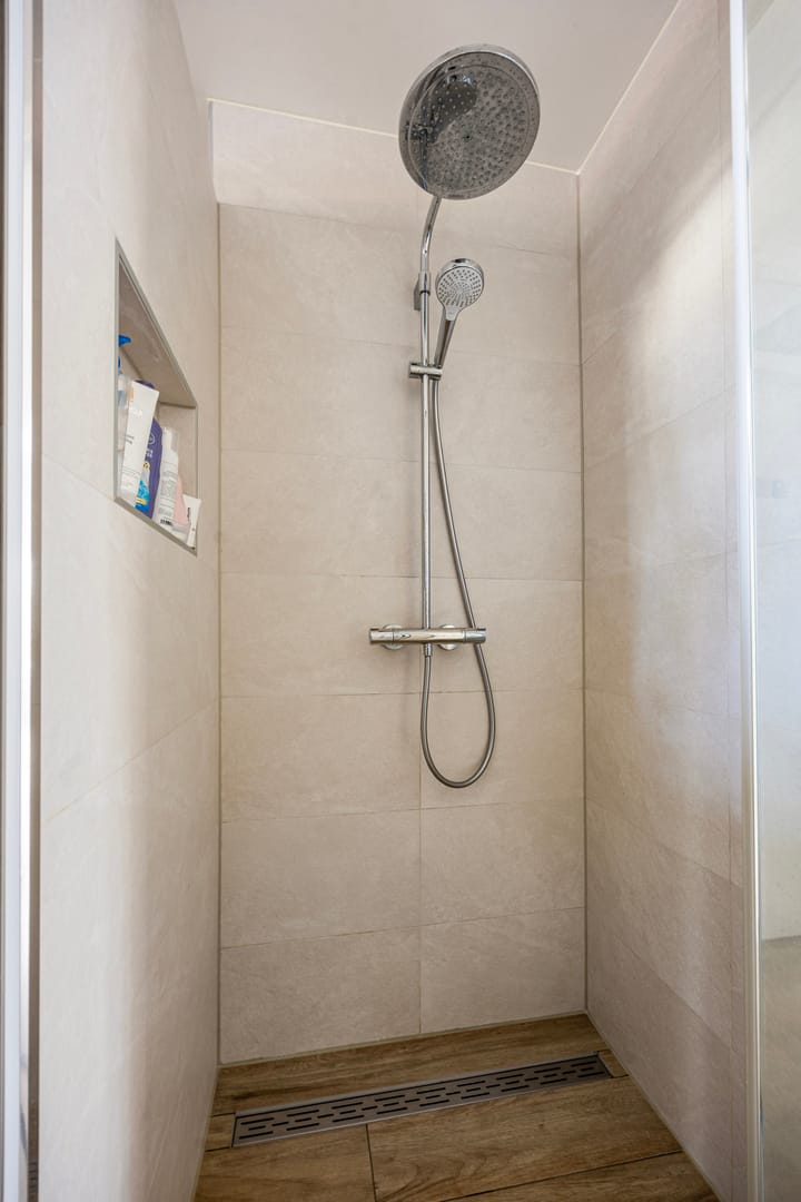 Foto 19 van Liornestraat 111