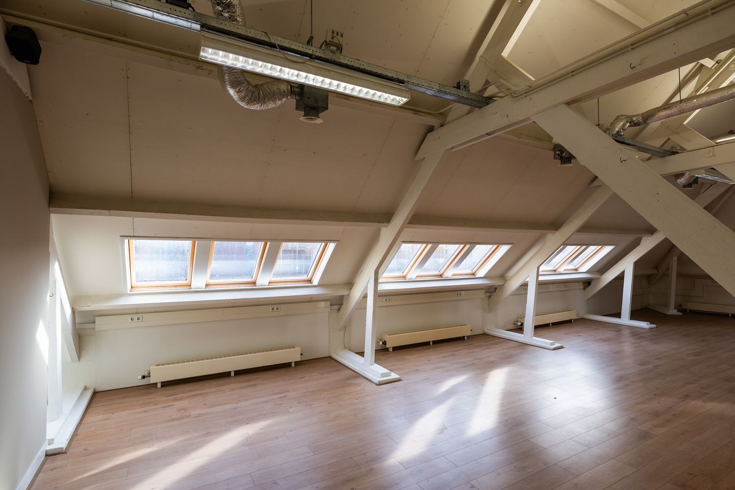 Bekijk foto 2 van Vleutenseweg 386