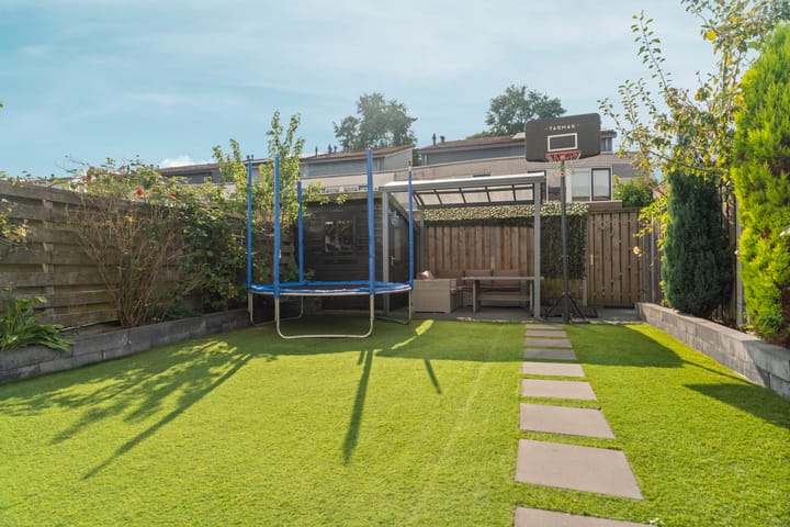 Photo 2 of Lou Bandystraat 9