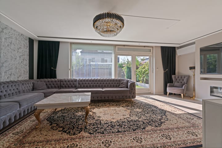 Foto 5 van Lou Bandystraat 9