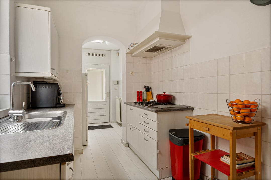 Photo 22 of Bornsestraat 116