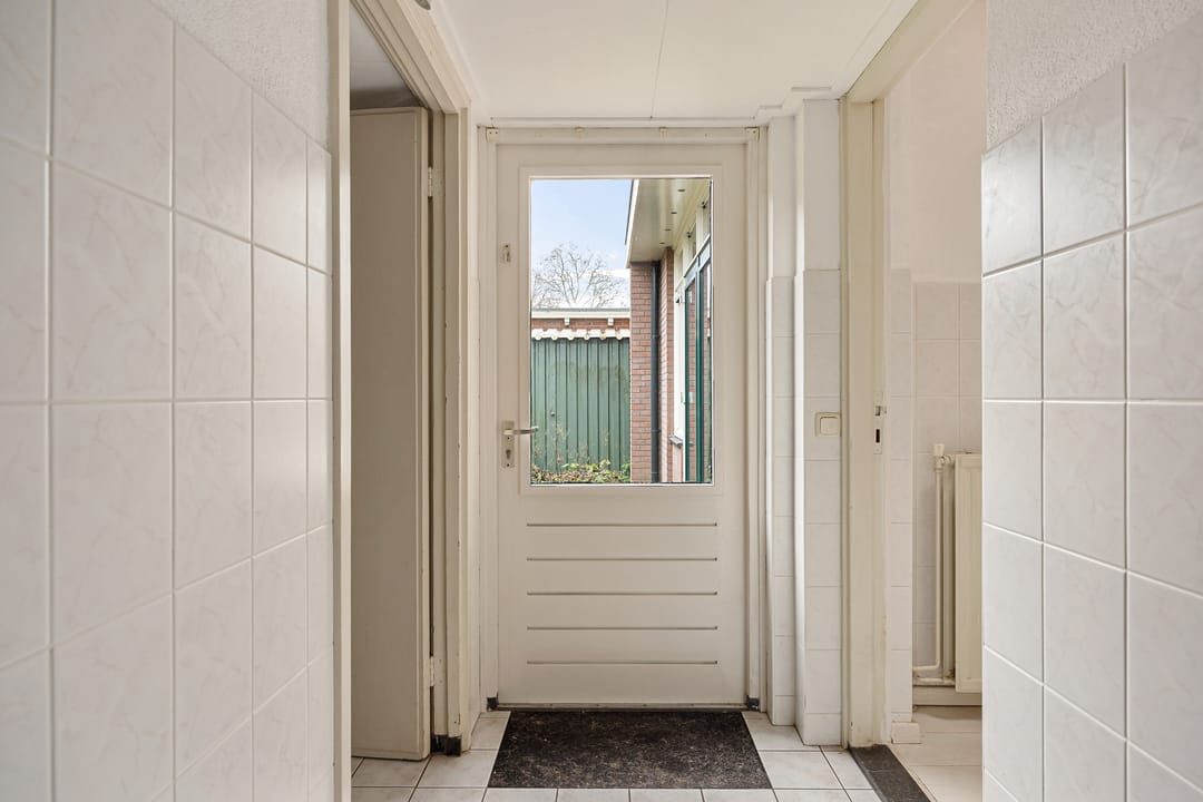 Photo 28 of Bornsestraat 116