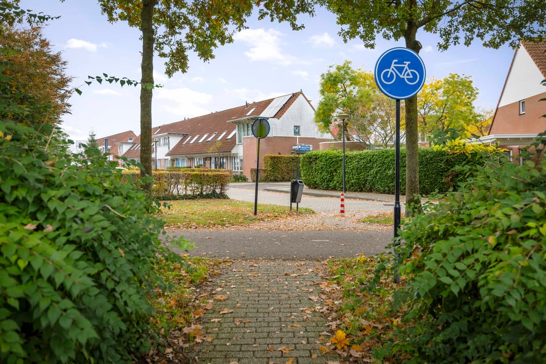 Foto 28 van Bernard Zweersstraat 47