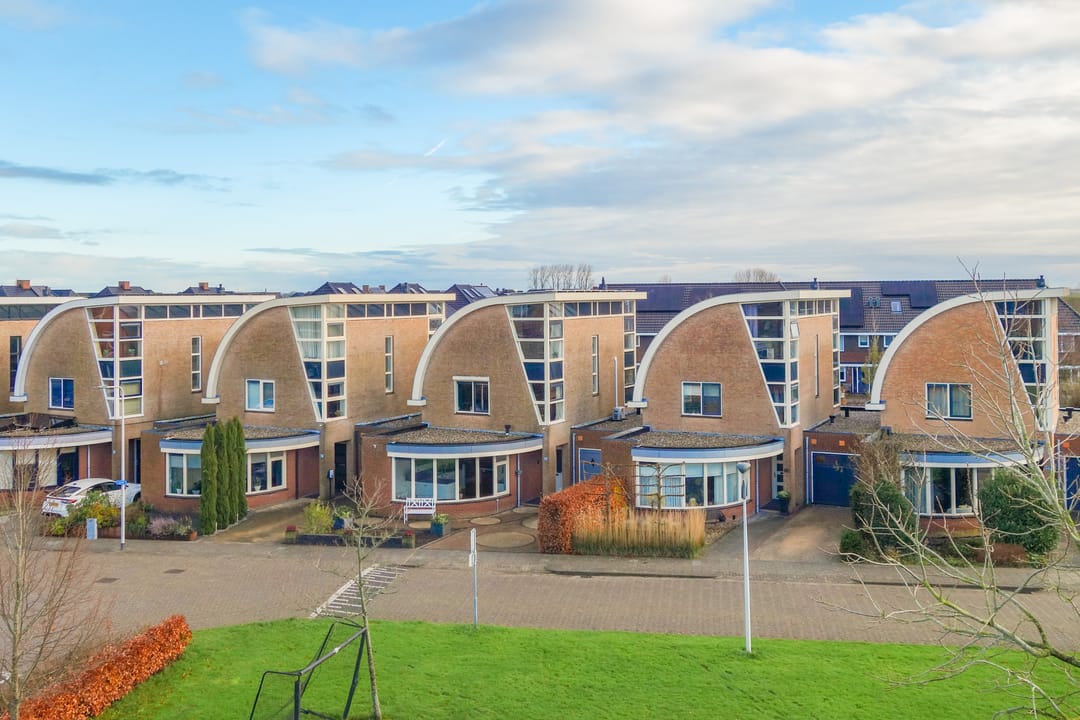 Foto 7 van Lijster 83