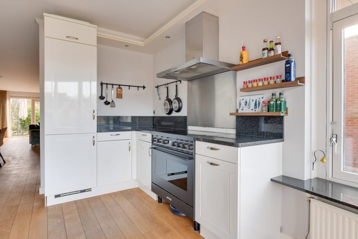 Foto 20 van Lijster 83