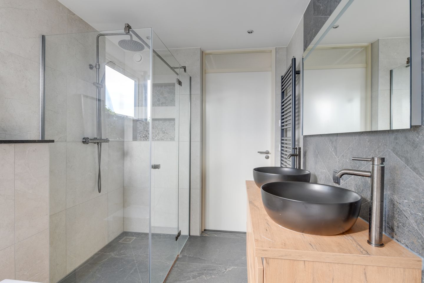 Foto 40 van Lijster 83