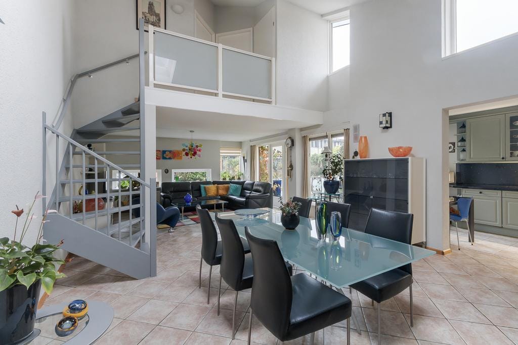 Photo 2 of Iroko 231