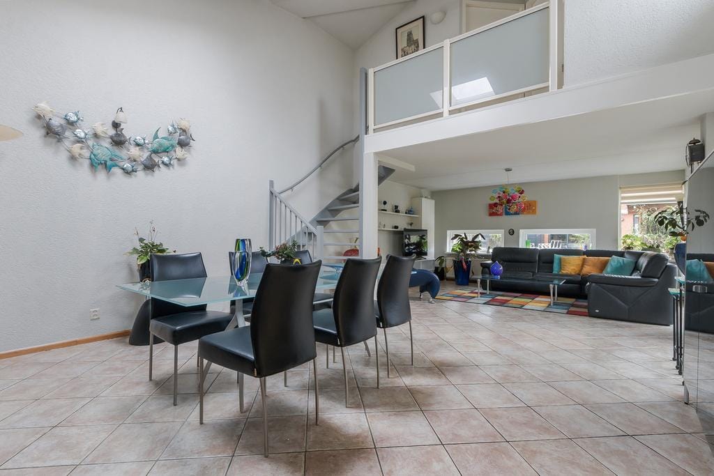 Photo 14 of Iroko 231