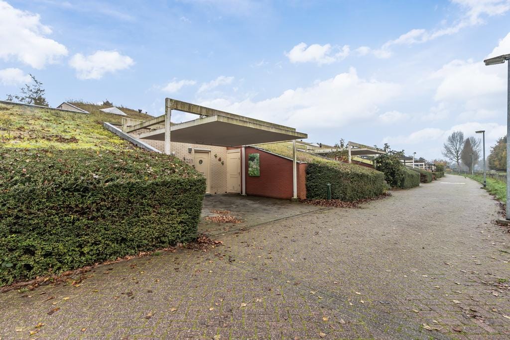 Photo 31 of Iroko 231