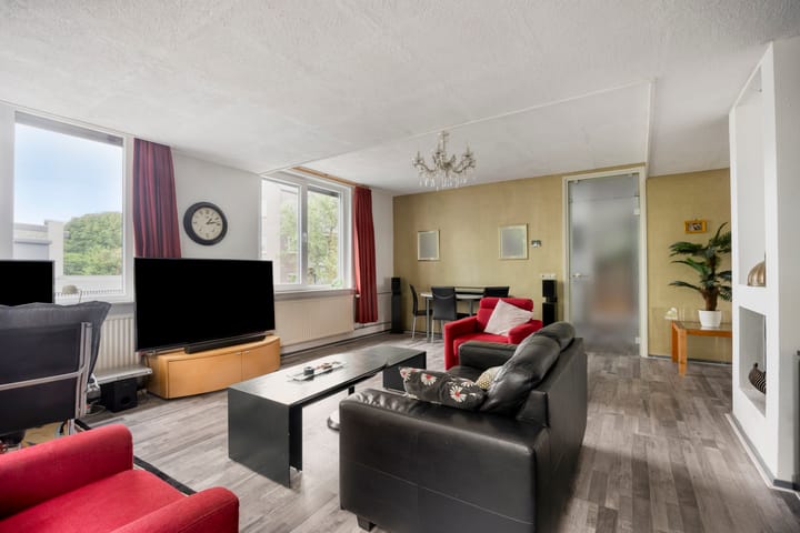 Tussenwoning te koop: Mucherveldstraat 4, Kerkrade