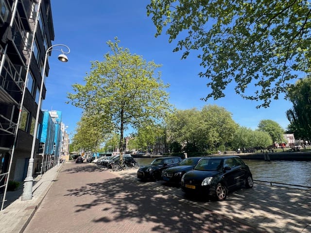 Photo 2 of Baarsjesweg 133-C