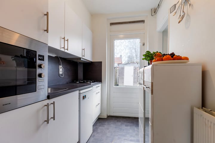 Photo 13 of Abraham Steenhagenstraat 9