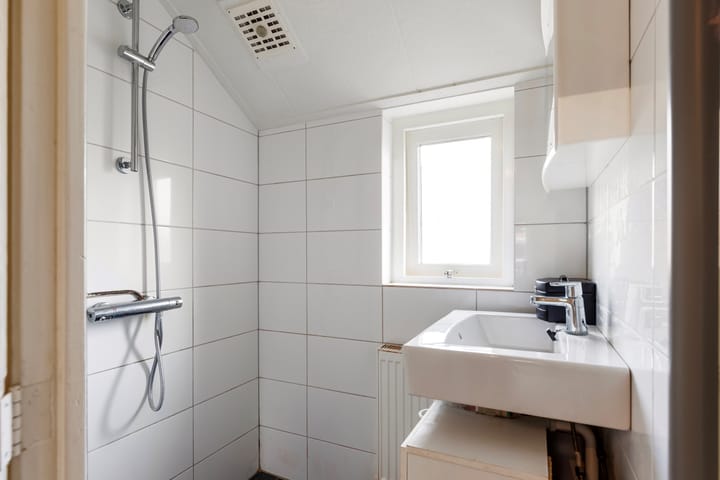 Photo 24 of Abraham Steenhagenstraat 9