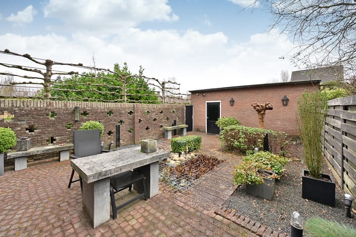 Foto 2 van Cort van der Lindenlaan 2