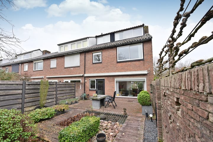 Foto 16 van Cort van der Lindenlaan 2