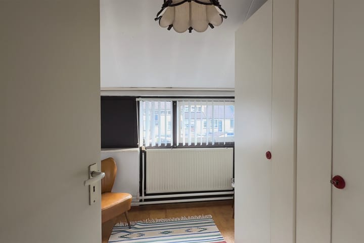 Photo 28 of Oever 35