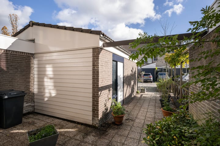 Photo 36 of Oever 35