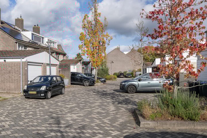 Photo 39 of Oever 35