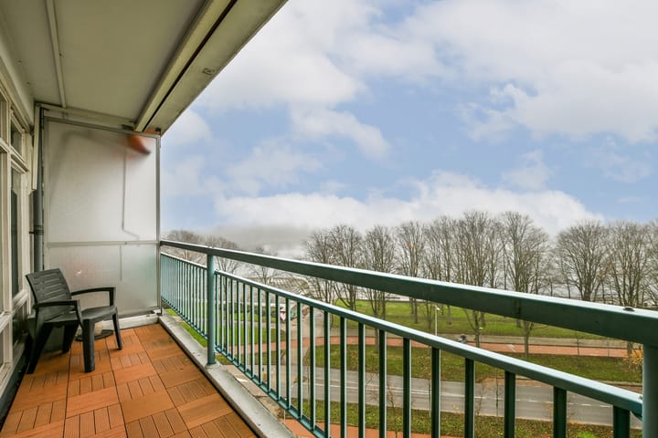 Photo 4 of Burgemeester Hogguerstraat 203