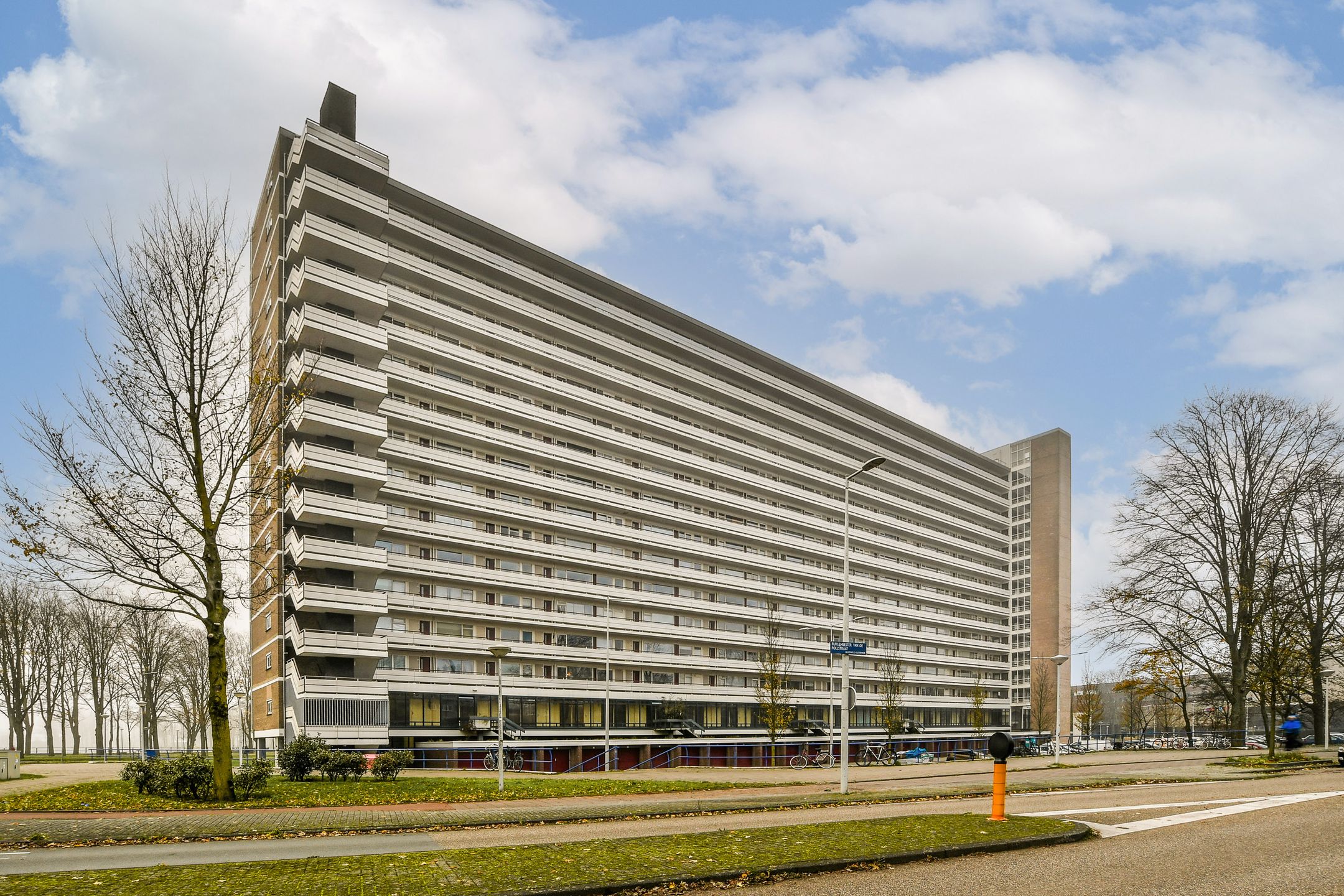 Foto 21 van Burgemeester Hogguerstraat 203