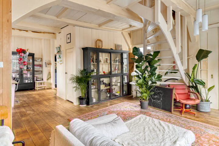 Photo 11 of Roomeinde 32