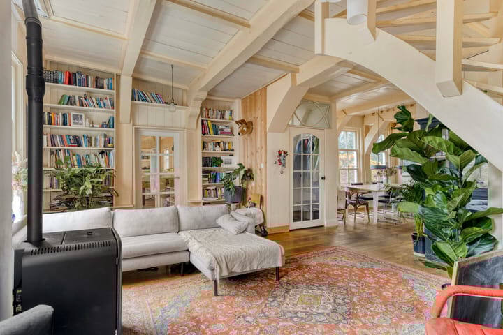 Photo 2 of Roomeinde 32