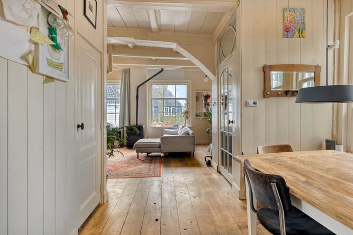 Photo 14 of Roomeinde 32