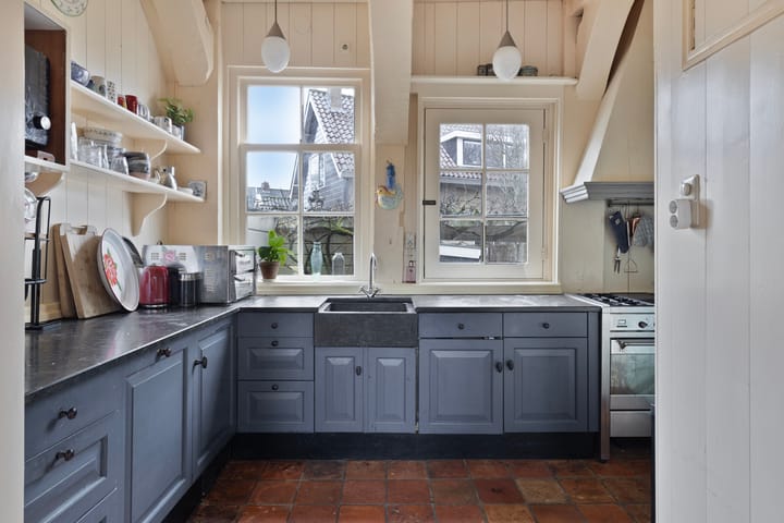 Photo 3 of Roomeinde 32