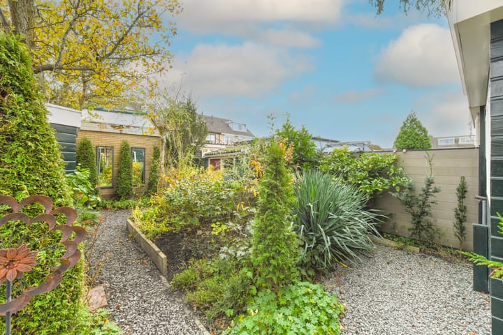 Photo 6 of Dokter Bloemstraat 68