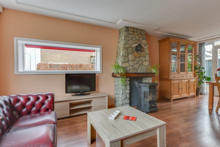 Photo 11 of Dokter Bloemstraat 68