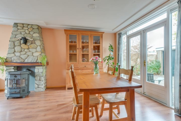 Photo 14 of Dokter Bloemstraat 68