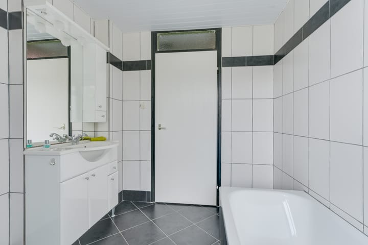 Photo 26 of Dokter Bloemstraat 68