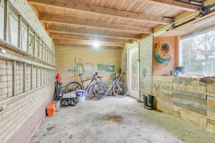 Photo 36 of Dokter Bloemstraat 68