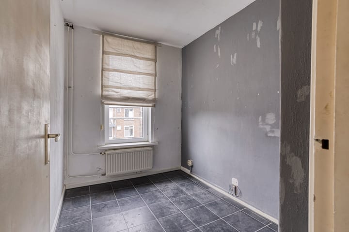 Photo 12 of Louise de Colignystraat 24