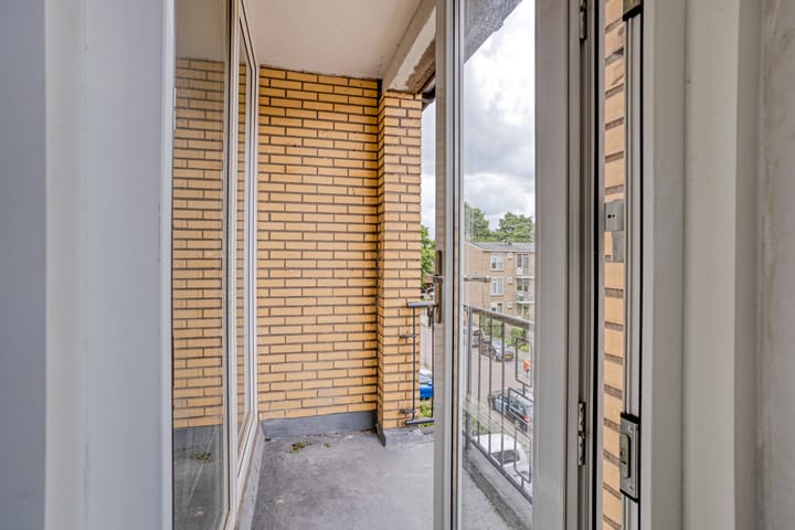 Photo 14 of Louise de Colignystraat 24