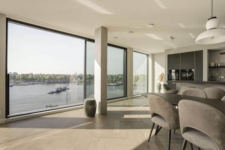 Photo 9 of Ton de Leeuwstraat 18