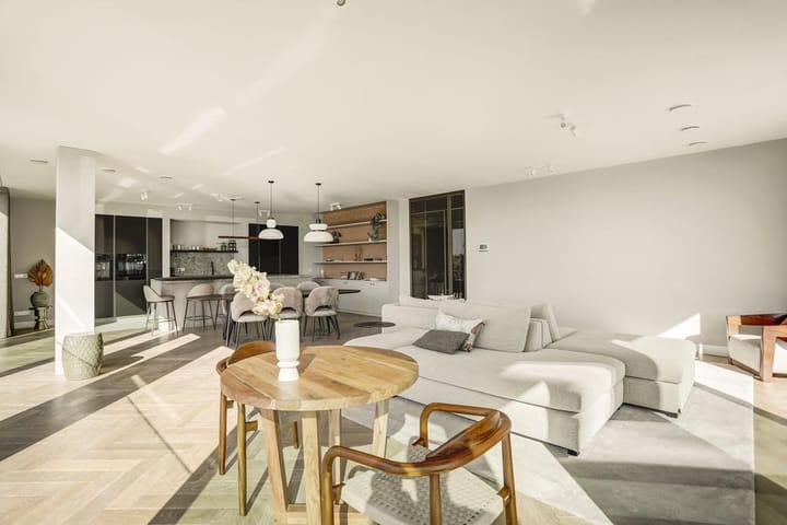 Photo 22 of Ton de Leeuwstraat 18