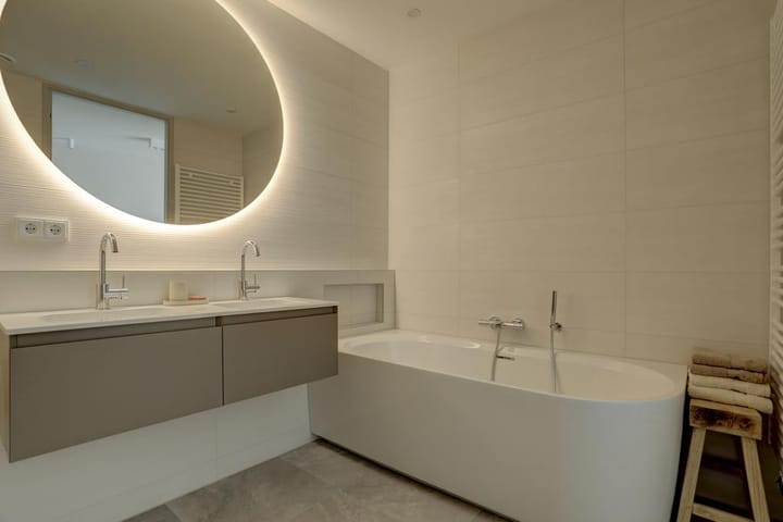 Photo 29 of Ton de Leeuwstraat 18