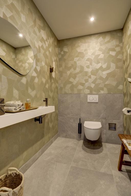 Photo 39 of Ton de Leeuwstraat 18